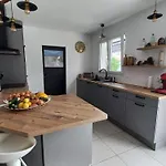 Maison A Avec Jardin Et Acces Foret - Fr-1-50-166 * Escource