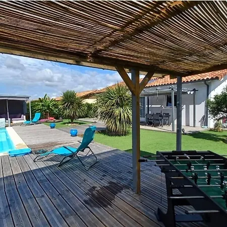 Dom wakacyjny Maison A Avec Jardin Et Acces Foret - Fr-1-50-166 *